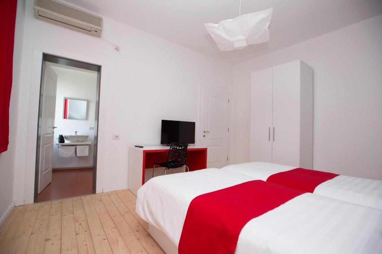 Hotel Rimini Тирана Екстериор снимка