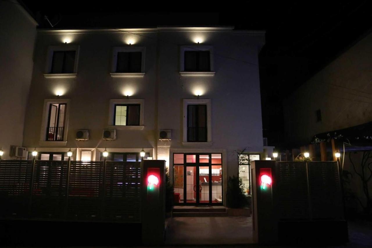 Hotel Rimini Тирана Екстериор снимка